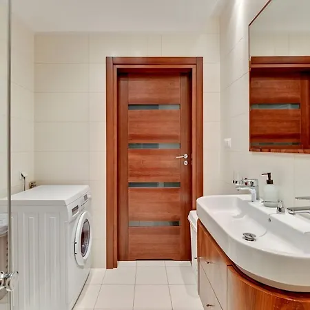 Grand - Morska Premium アパート